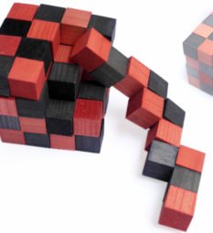 Rompecabezas 3D Cubo Serpiente 4x4 -Wiwi juegos de mayoreo
