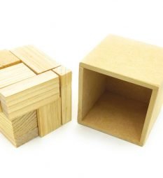 Cubo de madera 17 pzs: Desafío de ingenio en un cajón