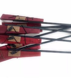 ¡Lánzate a la revolución con nuestros Rifles de Madera para Disfraz de Revolucionario Caudillo! 🇲🇽