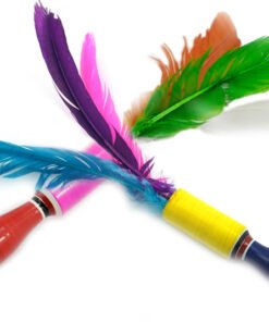 **Dardos de Madera Artesanales con Plumas naturales 🎯**